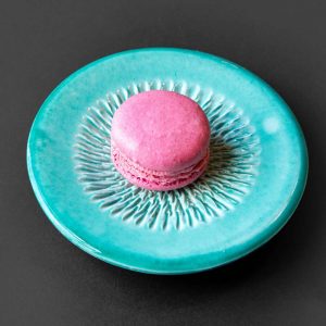 Macaron mit Himbeer Geschmack – handgemachtes französisches Macaron Cake Artist Berlin