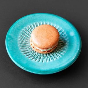 Macaron mit Orangen Geschmack – handgemachtes französisches Macaron Cake Artist Berlin